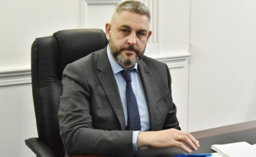 Андрей Клюзов. Автор идеи пропустить приезжих детей через Юнармию