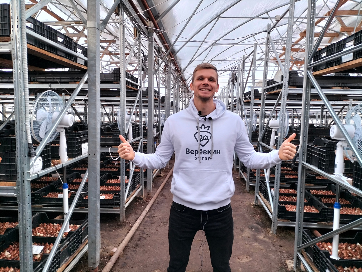 Один из первых сезонов теплицы "Веревкин Хутор"