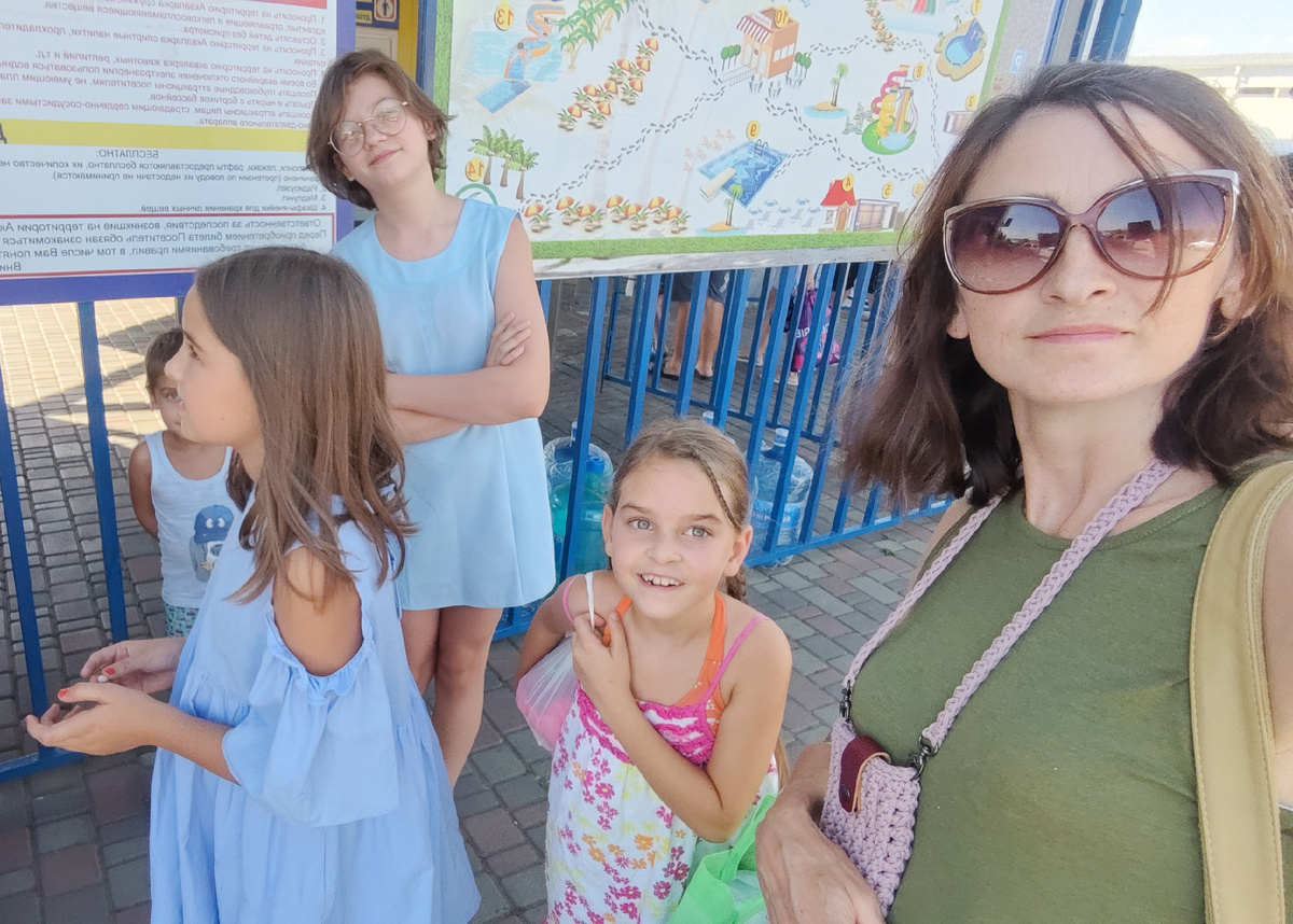 Редко когда все попадают в кадр