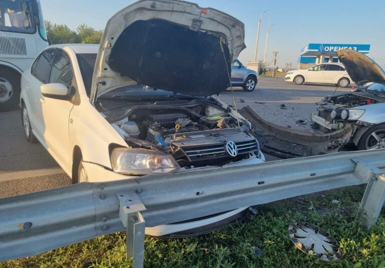    Под Оренбургом столкнулись три автомобиля. Один человек погиб Кристина Просвиркина