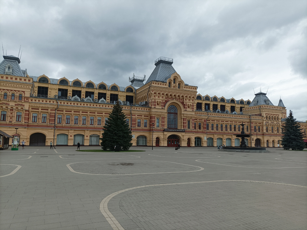 Здание Нижегородской ярмарки.