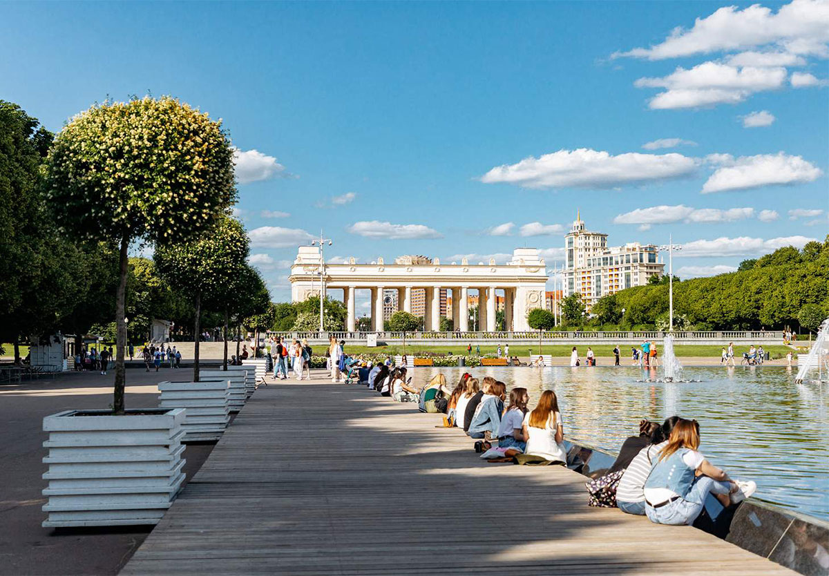 Главная аллея Парка Горького