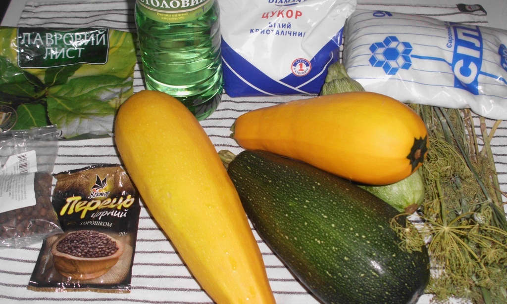 Продукты для приготовления маринованных кабачков. Личное фото автора канала Житейская проза