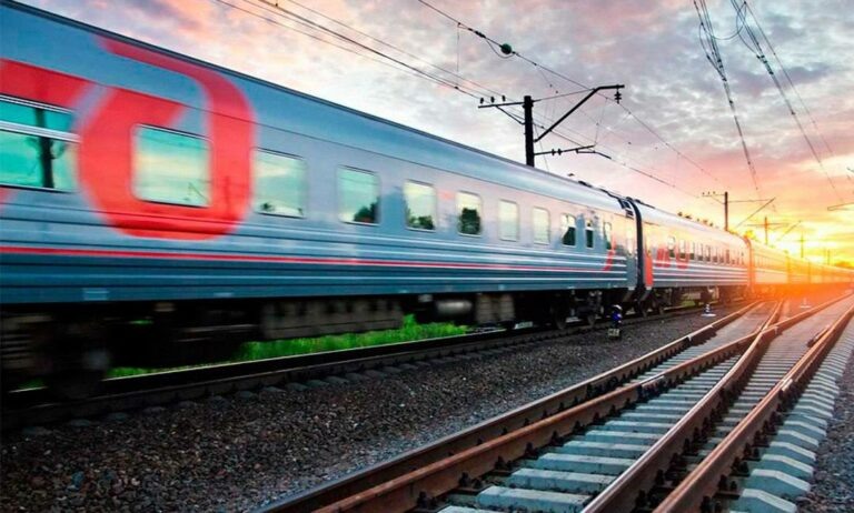    Для учащихся Оренбуржья будет действовать скидка на проезд в пригородных поездах Кристина Просвиркина