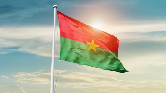    Боевики совершили одну из самых смертоносных атак в Буркина-Фасо, сотни жертв Сергей Бунеев