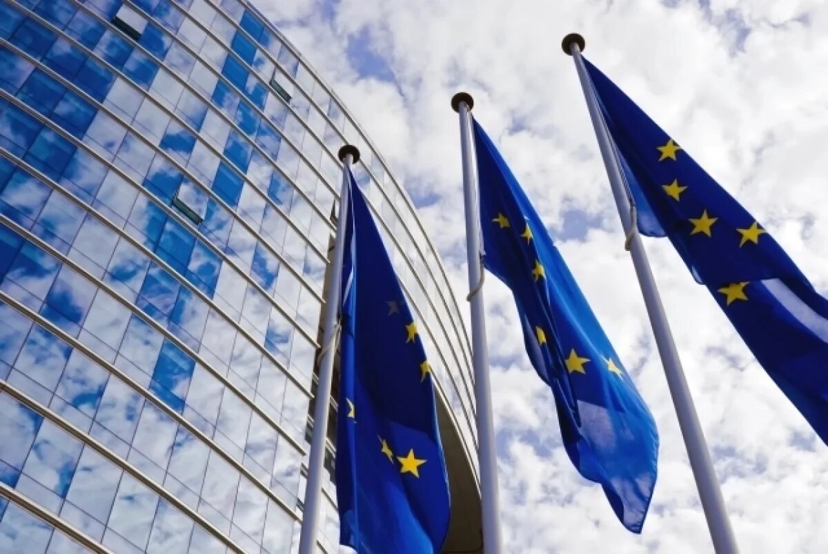    Euractiv: в ЕС сомневаются в принятии 15-го пакета санкций против России