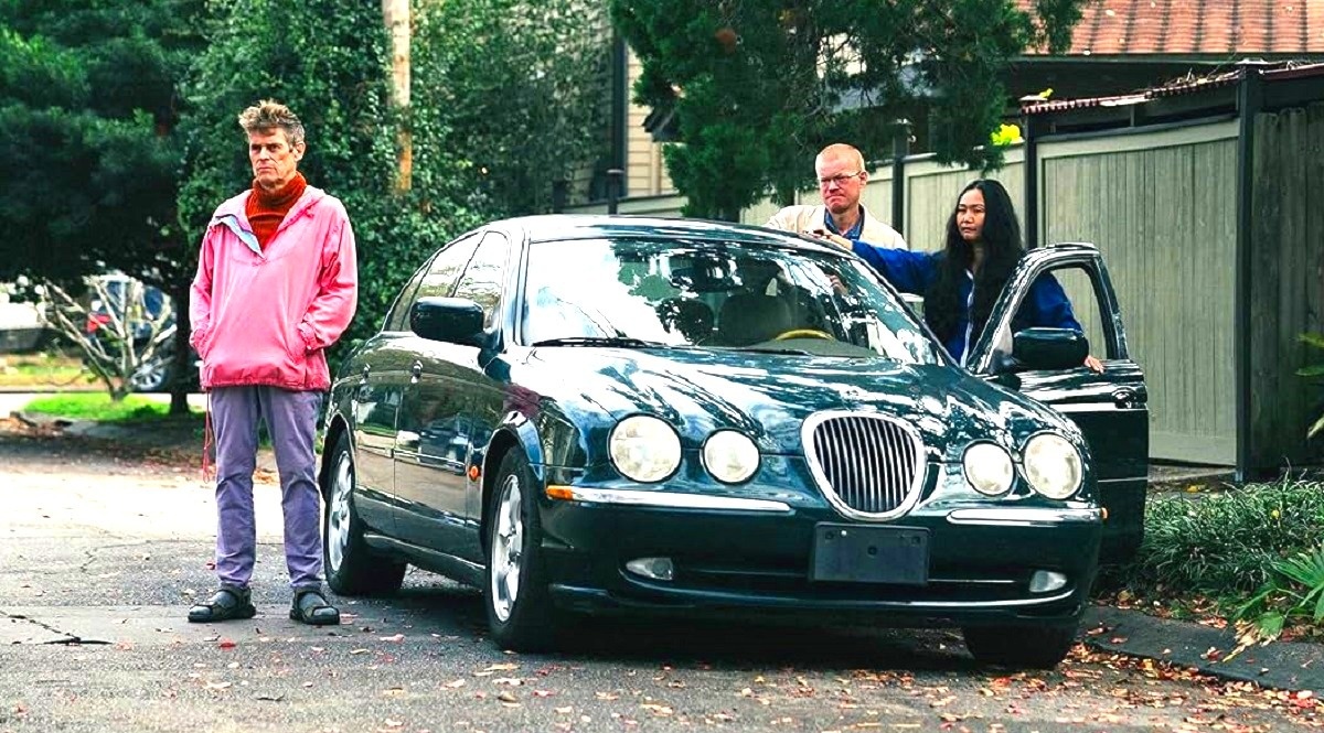 Вот так, бывало, приедешь в соседнее село, фонотеку свою привезёшь - а дискотеки-то нет! 