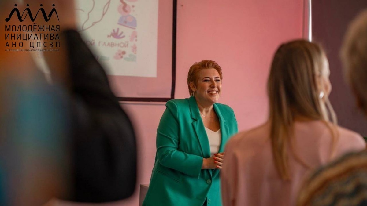 Команда, работающая над проектом "Путешествуй с Русовичком"