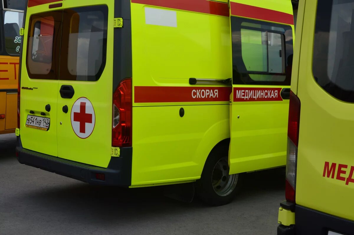    Несколько человек получили травмы, их экстренно отвезли в больницу.