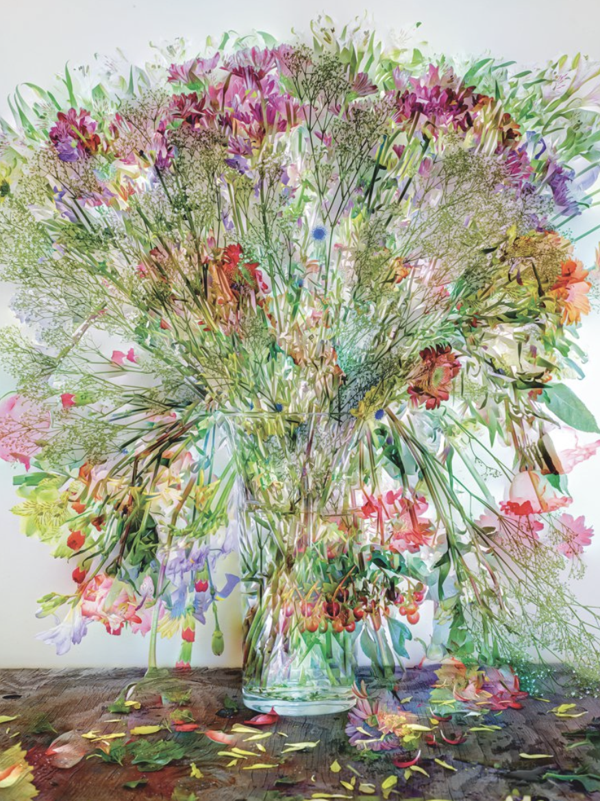 Благодаря многократной экспозиции снимок выглядит как акварель. Накладывая множество едва заметно отличающихся фотографий букета друг на друга, Морелль получил это потрясающее изображение. Фото: Абелардо Марелль