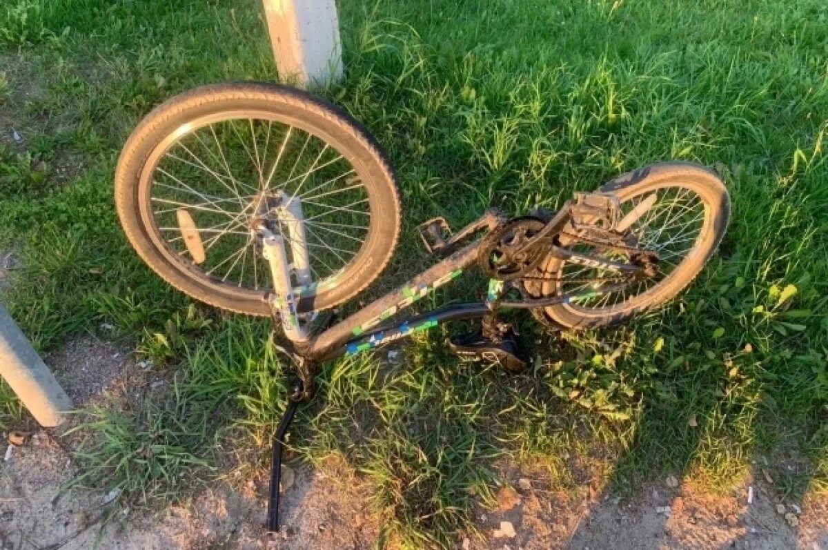    В Конаково автомобиль сбил подростка на велосипеде