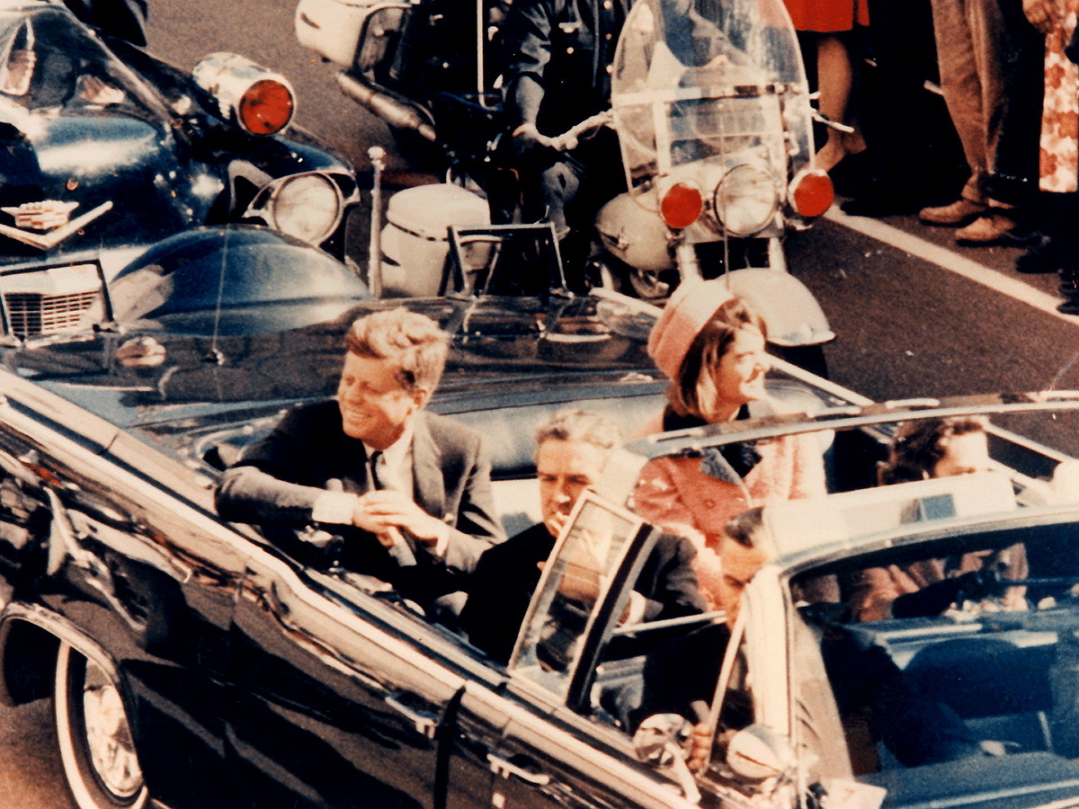 Версий убийства Кеннеди много, но ни одна из них пока не нашла подтверждения