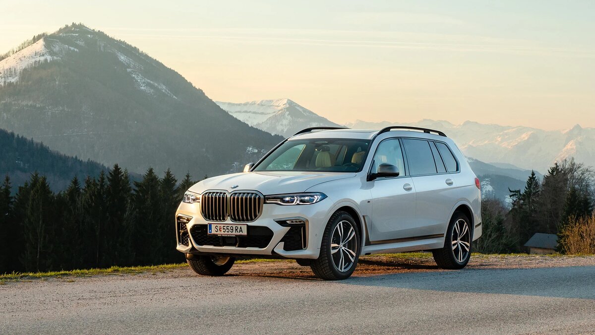 #8 BMW X7 G07
Средняя цена: 9 835 000 рублей