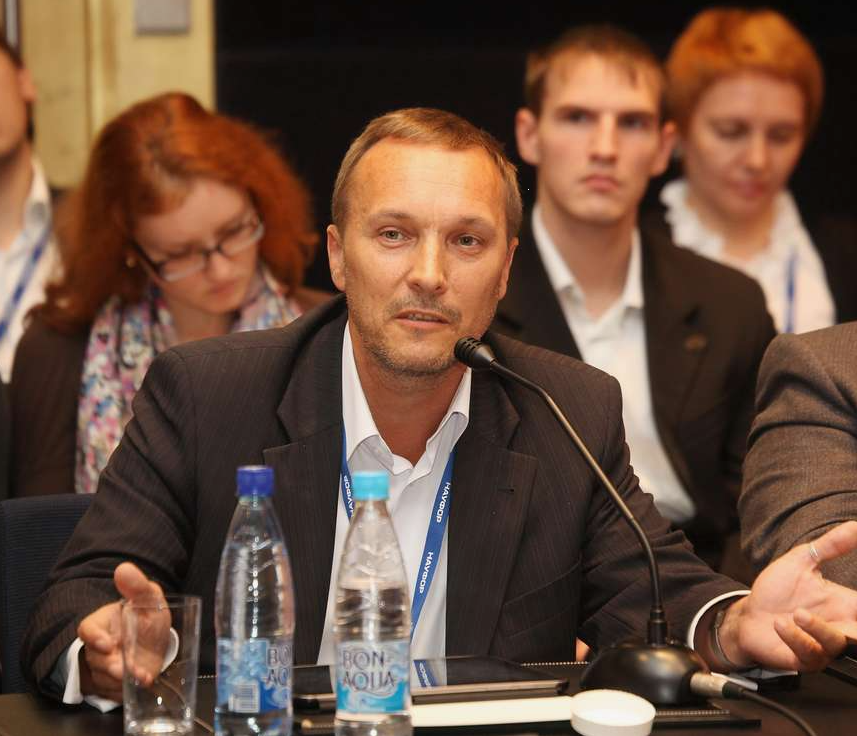 Владимир Твардовский на Уральской конференции НАУФОР, 06/10/2011, источник naufor.ru