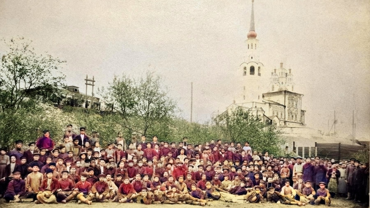 Рабочие Богословского завода