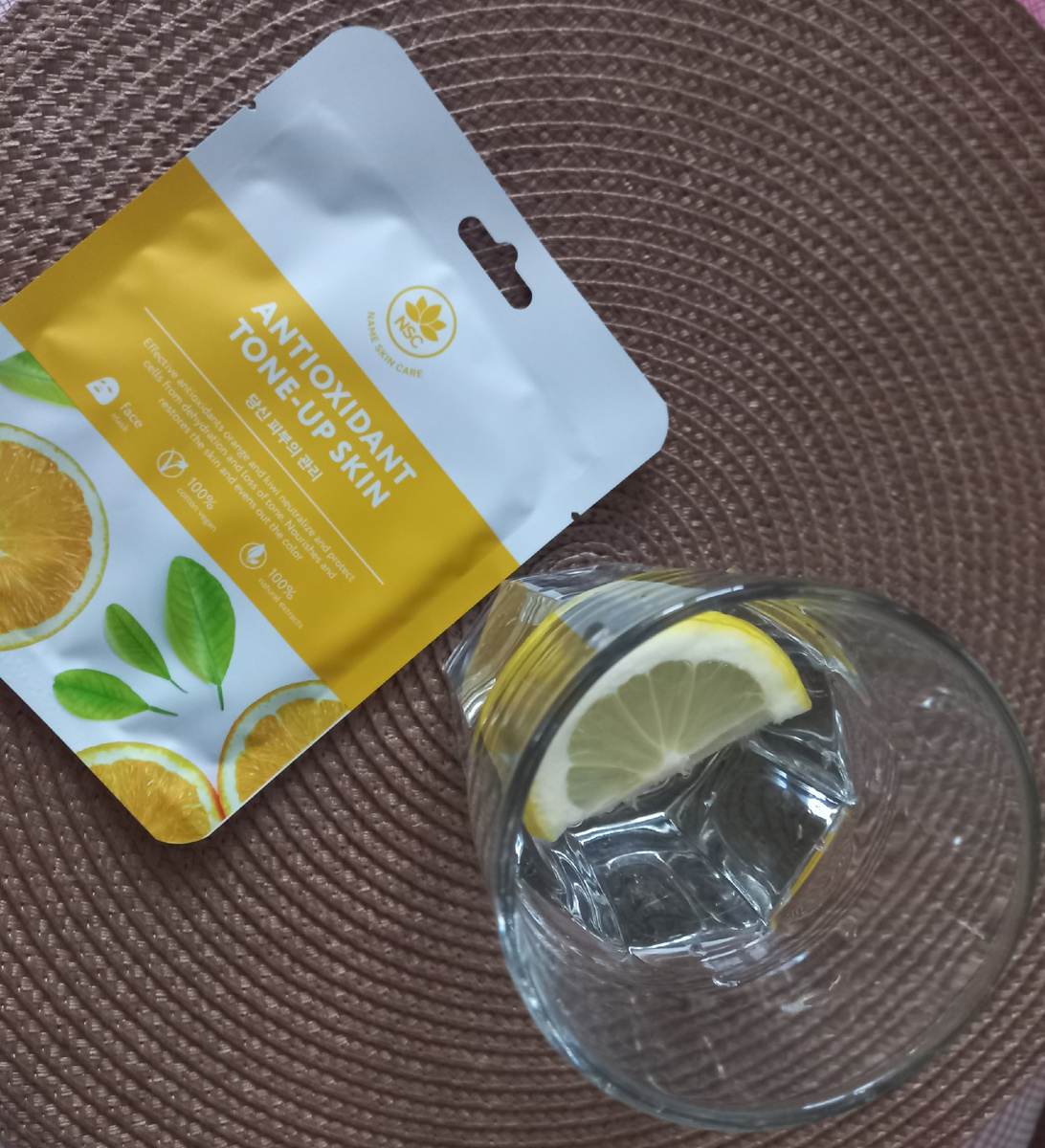 Для начала дня , вода с лимоном и маска . Маску перед использованием подогреваю несколько минут 