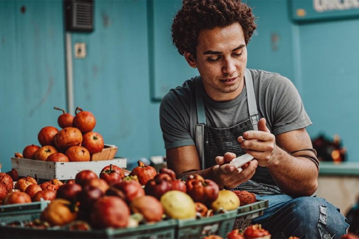    Кадр Kandinsky by Sber AI