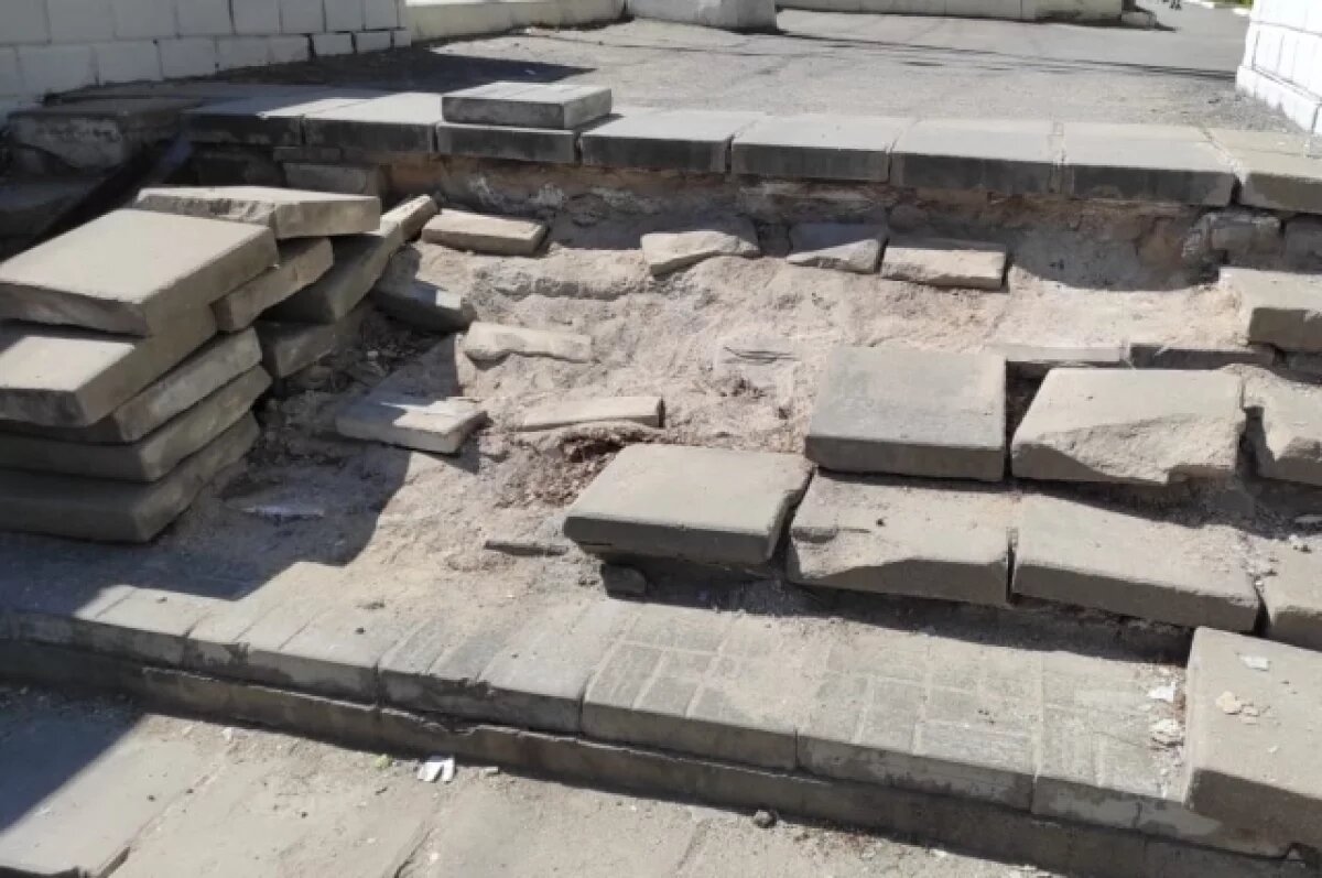    В Оренбурге мэрия не назвала срок ремонта перехода на ул. Пролетарской