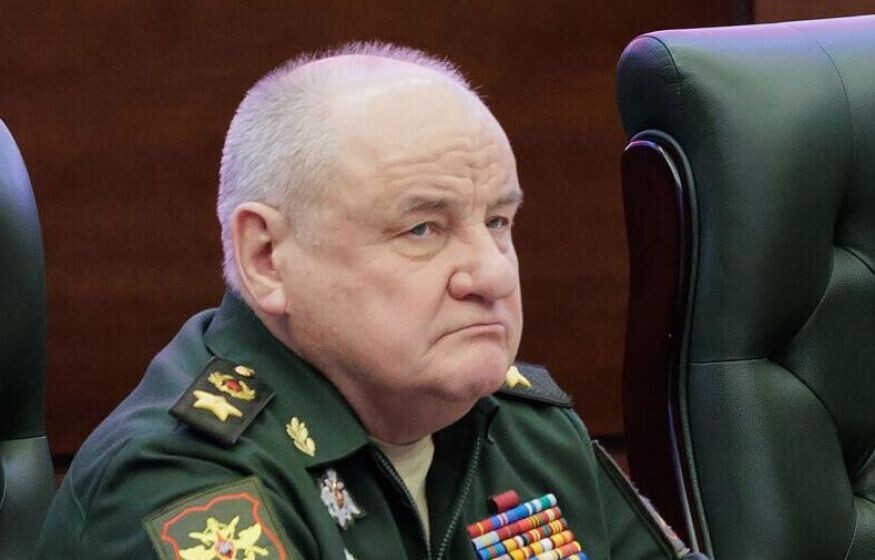    Сын генерала Попова торговал военным снаряжением в интернете