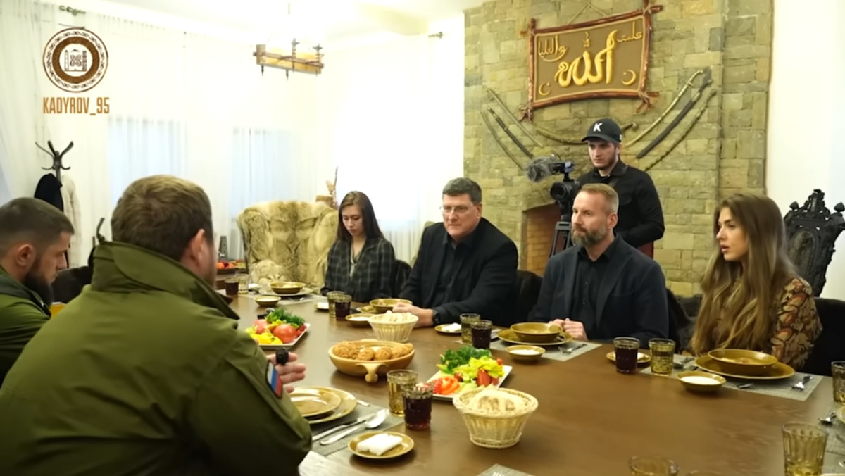 Скриншот со встречи С. Риттера с Р. Кадыровым