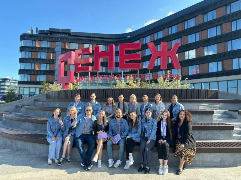    Оренбуржцы в Подмосковье принимают участие в форуме «Территория смыслов» Белов Михаил Александрович