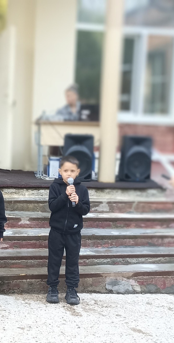 Впервые с микрофоном