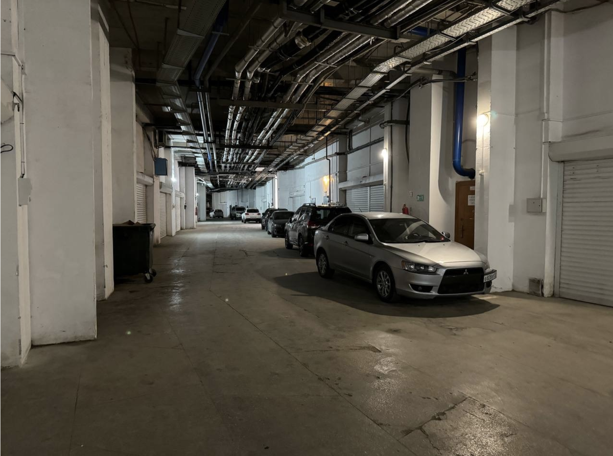 Парковка отеля "Бухта Мечты" в Ласпи