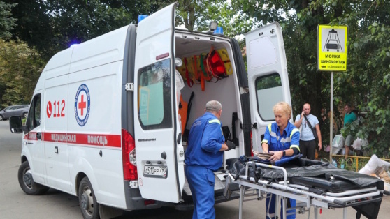    Медработники в Курской области получат прибавку к зарплате Андрей Бурков