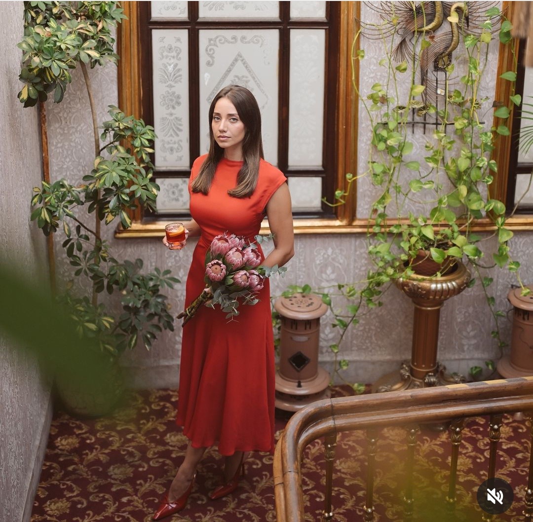 Озге Озаджар 