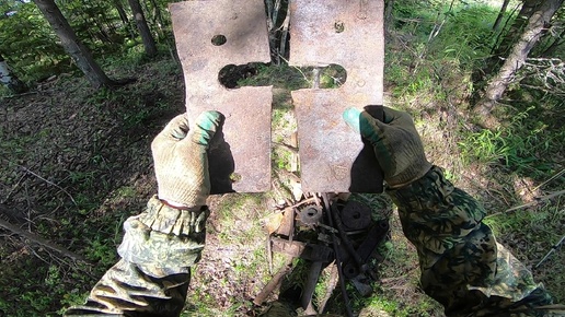 Ищу крановую установку/Все признаки того что тут стоял кран/Металла ещё много/Попадаются запчасти