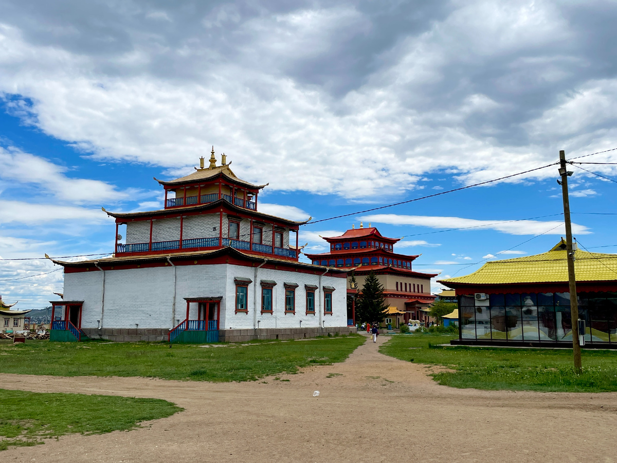Территория Иволгинского дацана