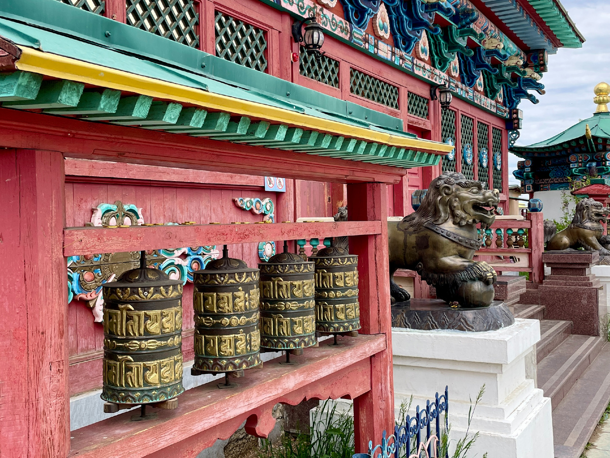 Молитвенные барабаны