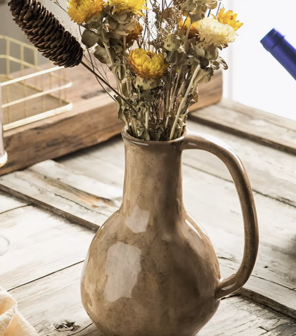 Доступна в двух расцветках