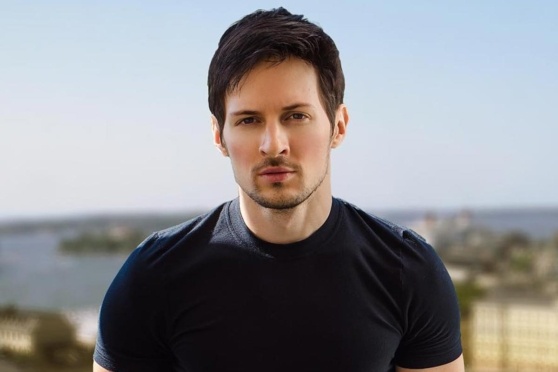    BFM TV узнало, кому Дуров звонил первым после задержания Сергей Бунеев