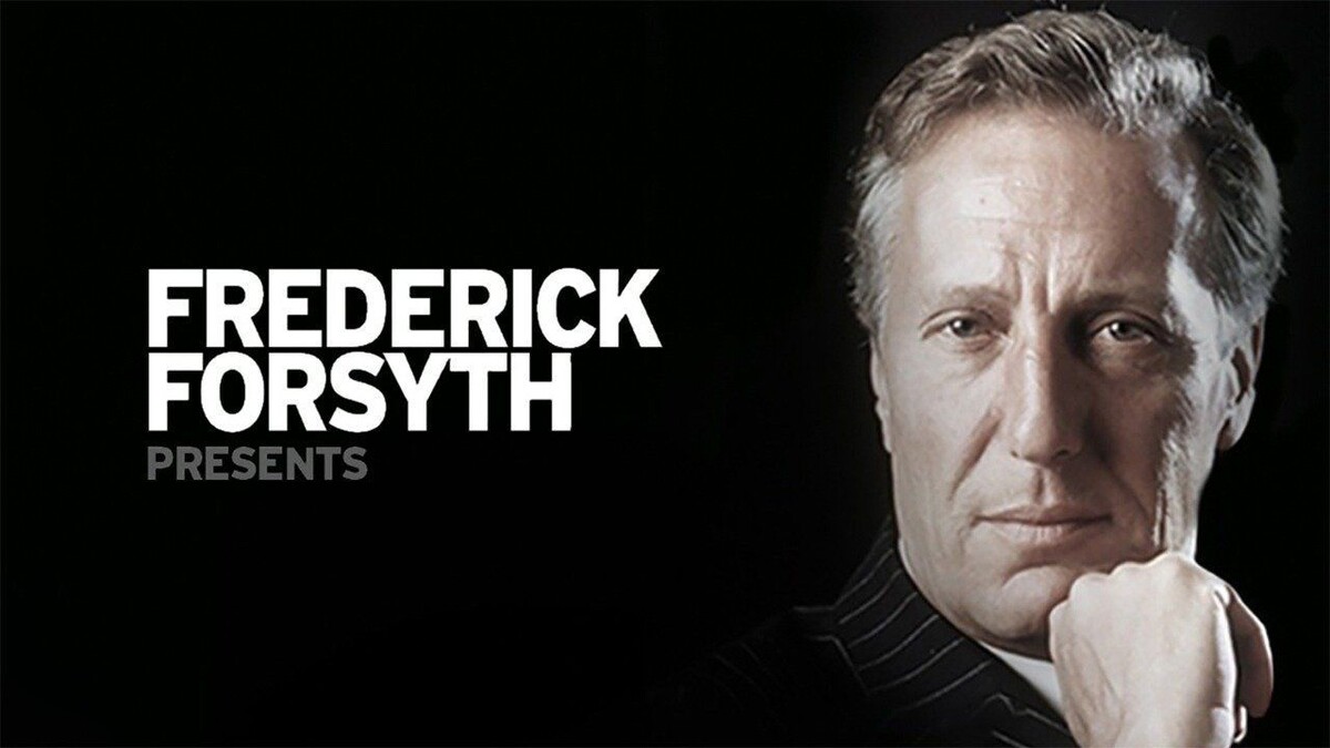 Фотография американского журналиста и писателя Фредерика Форсайта.