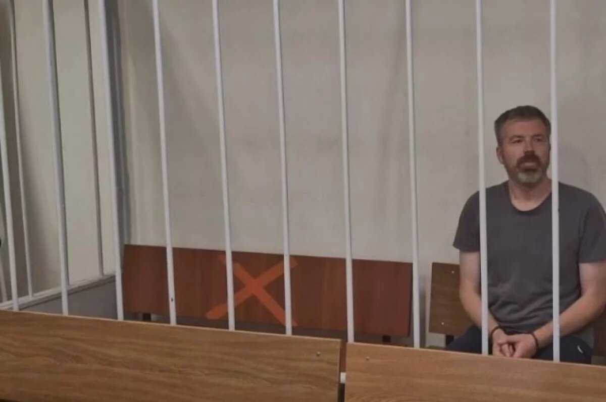    Александр Липатов, выкинувший жену и ребенка с 16 этажа, отправился в СИЗО