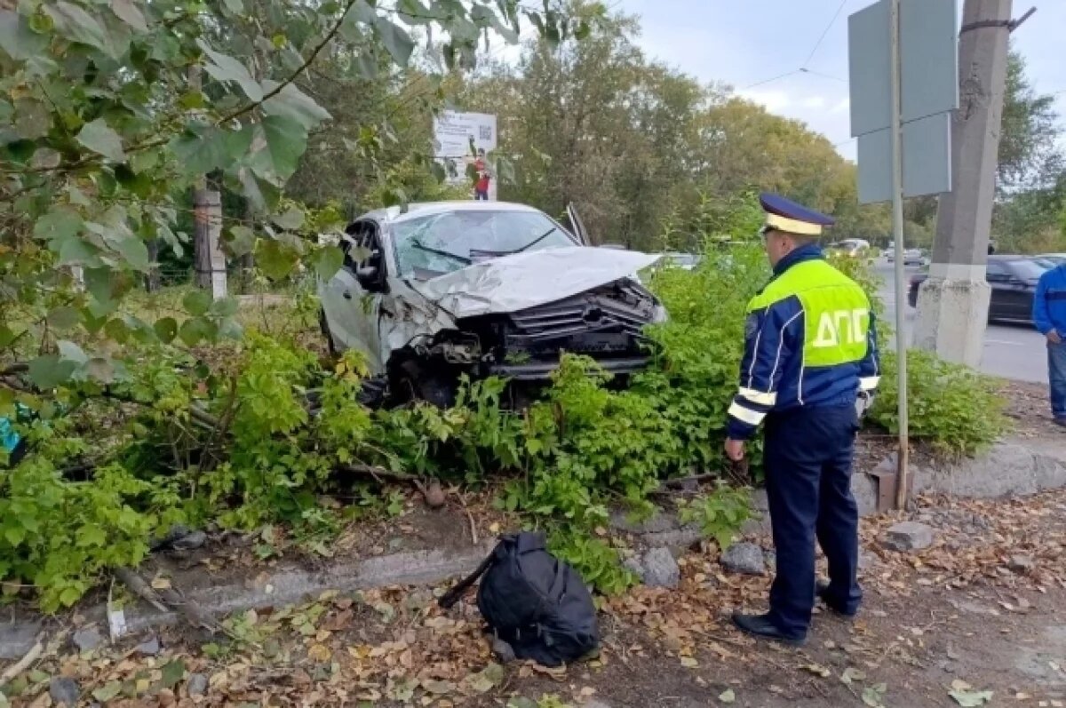   Водитель иномарки сбил двух мужчин на тротуаре в Нижнем Тагиле, один погиб
