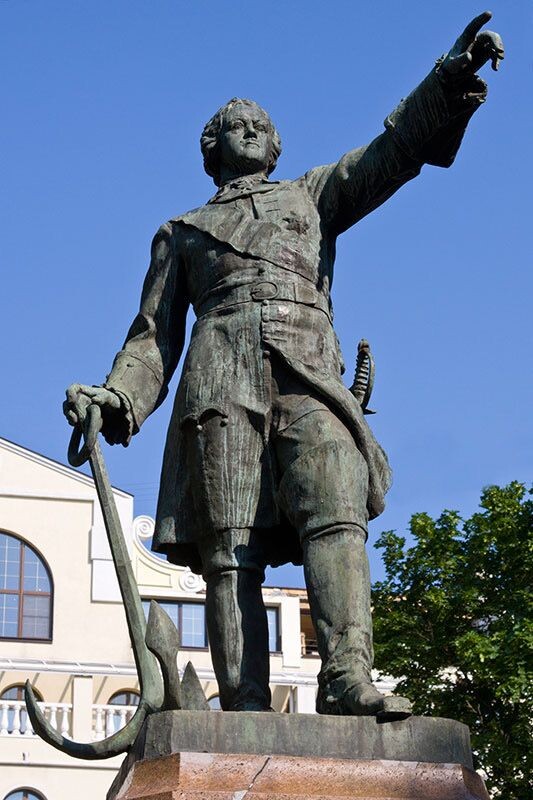 Памятник Петру Первому в Воронеже (послевоенный)
