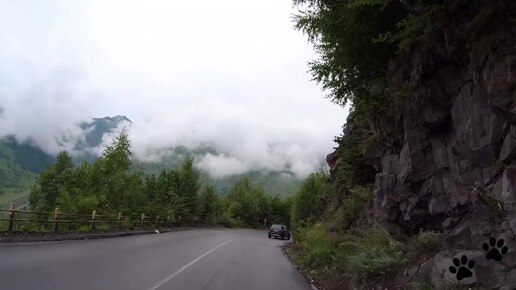 Едем по военно-грузинской дороге и любуемся видами ⛰️