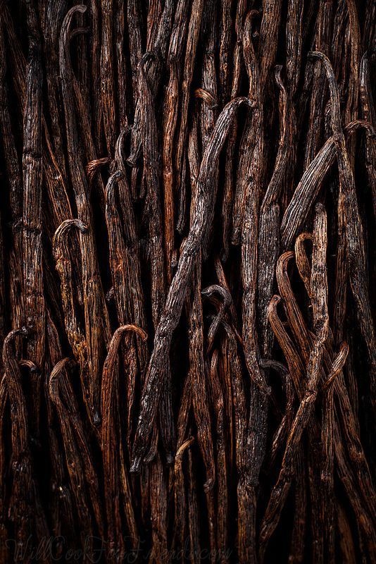 Фото с Pinterest. Стручки ванили.