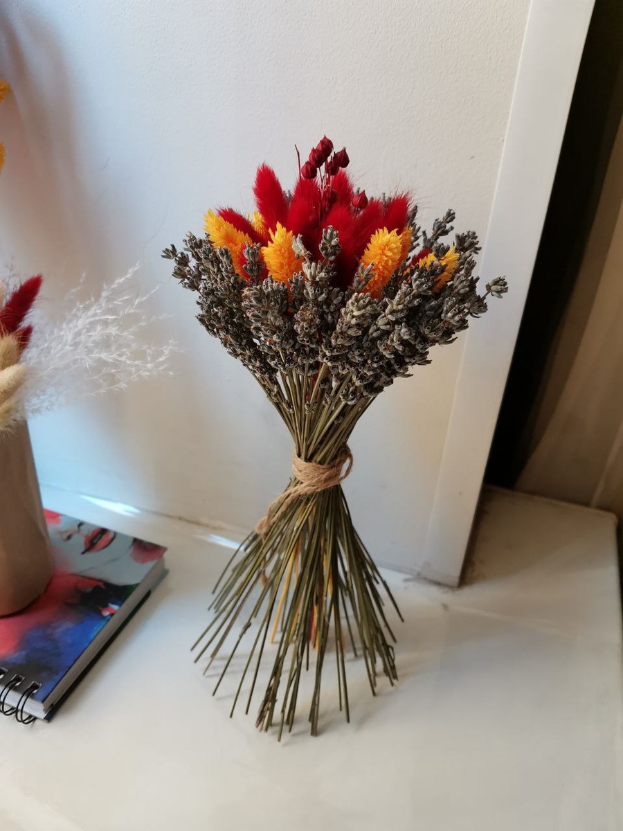 Одна из первых попыток собрать букет - это я отрабатывала спираль