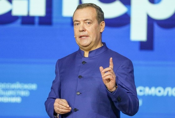    Дмитрий Медведев