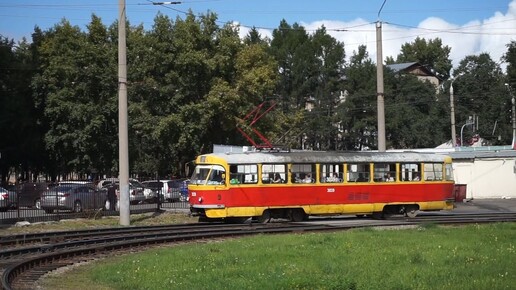 Трамвай Tatra T3SU-3039. Разворот на кольце.