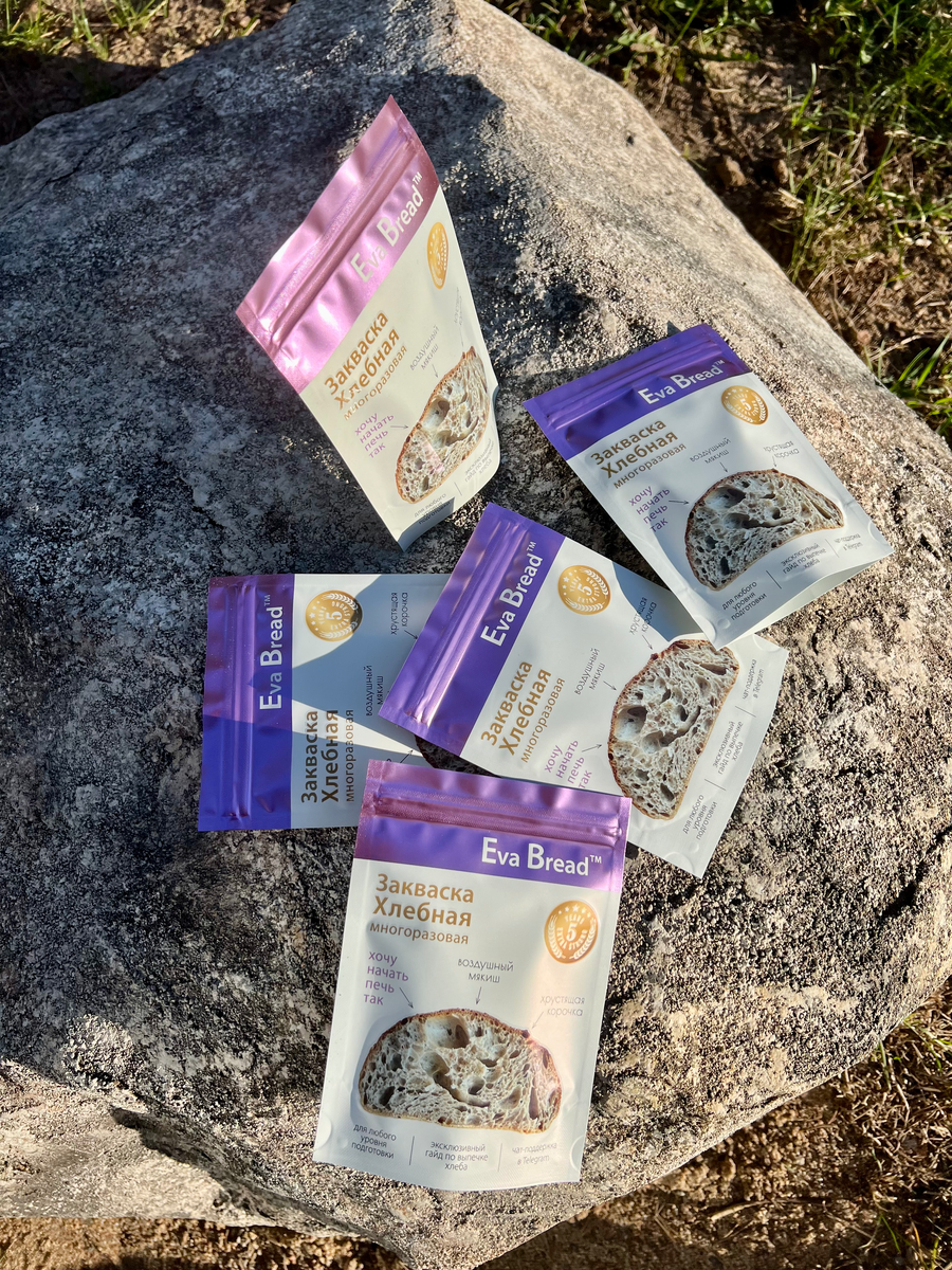Закваска Eva Bread Extra Strong в упаковке. Для активации и ведения нужно смешать с мукой и водой.