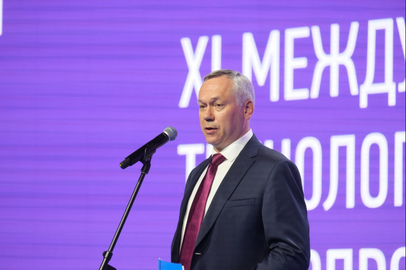    Губернатор Андрей Травников на "Технопроме". Фотография пресс-службы правительства Новосибирской области