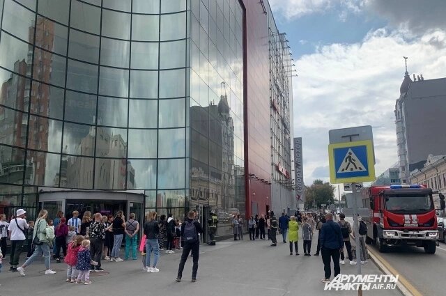    На место происшествия прибыли пожарные. Фото:  АиФ/ Михаил Боталов