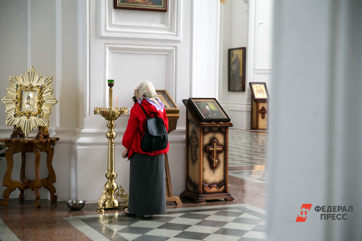 Икона не пострадала, разбилось только стекло.  Фото: Фото: ФедералПресс / Евгений Поторочин