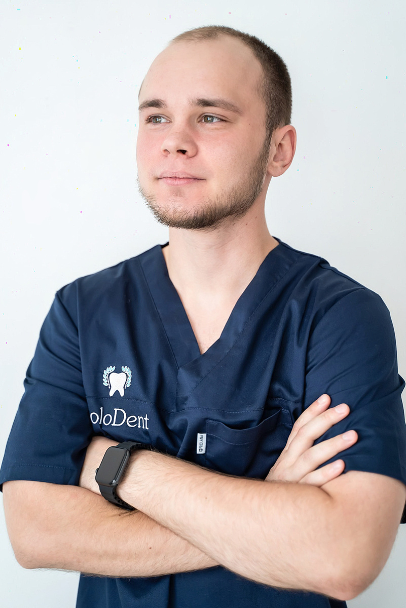 Врач стоматолог-гигиенист Петухов Семен Александрович