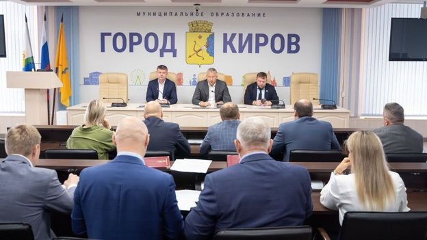    Реконструкция площади у филармонии завершена