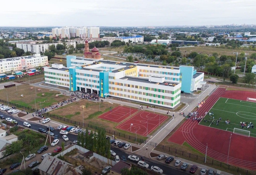    Школьный стиль по-оренбургски. За пять лет финансирование образования стало рекордным Марина Шарт